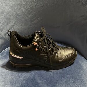 Skechers Black Sneakers Classic Design